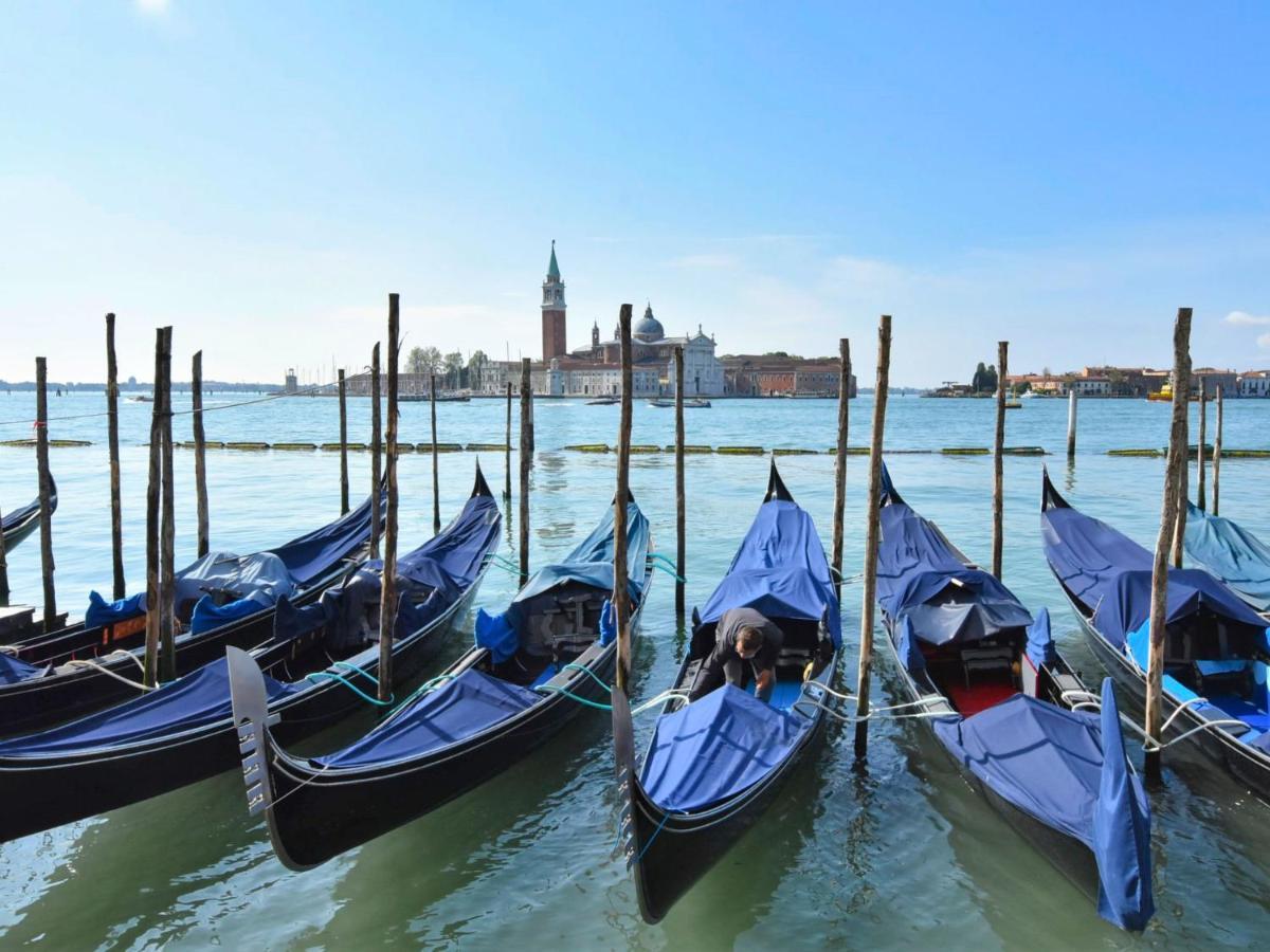 Sotoportego Venier By Interhome * Venise